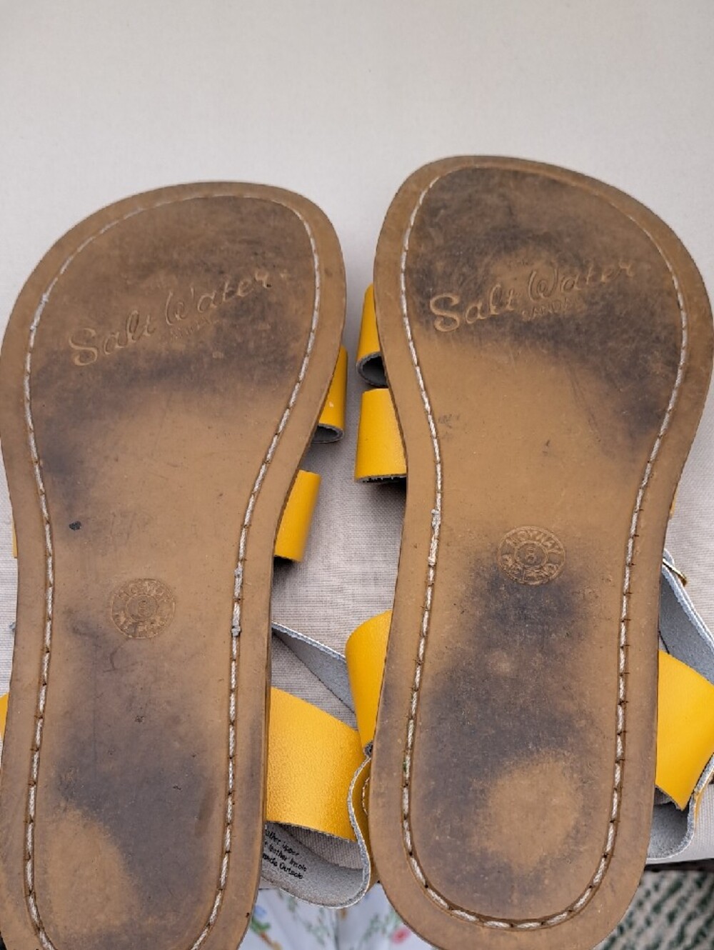 SALT WATER MUSTARD YELLOW Sandals SIZE US W10 - Picture 9 of 17
